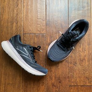 Women’s Brooks Glycerin 19 - Size 7.5